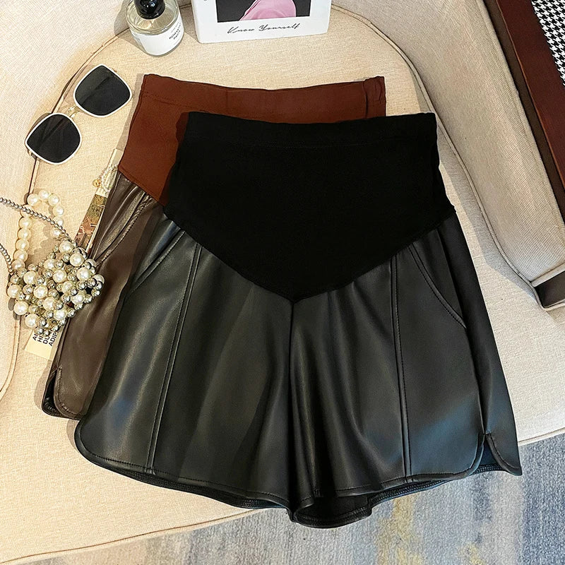 Pantalón corto premamá efecto piel