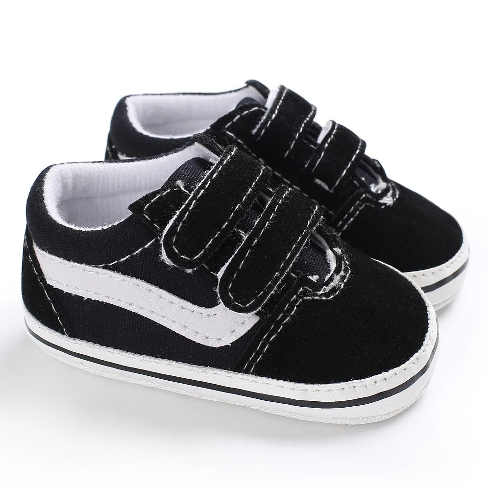 Zapatilla con velcro/cordones