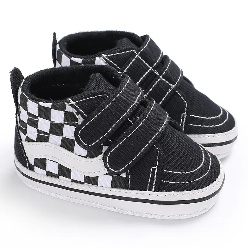 Zapatilla con velcro/cordones